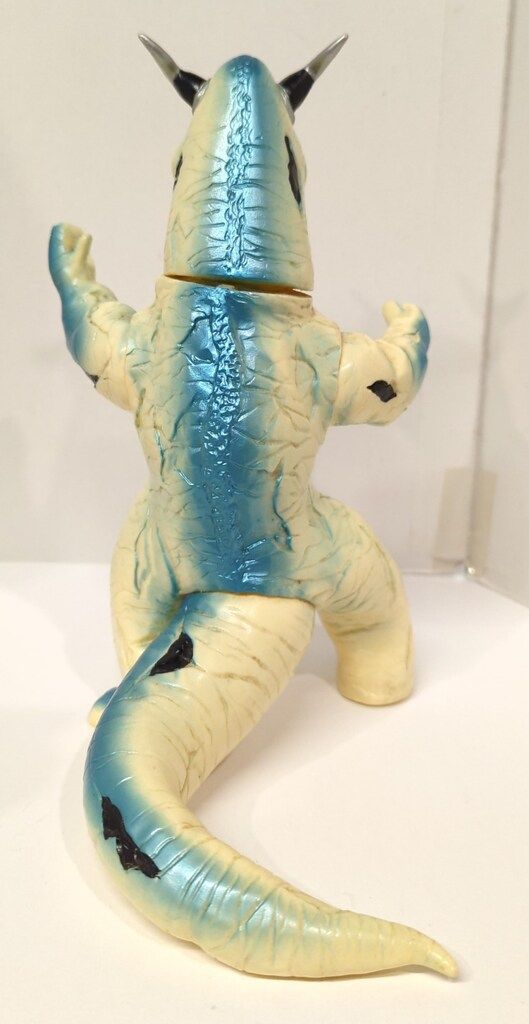 B-CLUB ブルマァク復刻 ウルトラセブン エレキング/クリーム成型