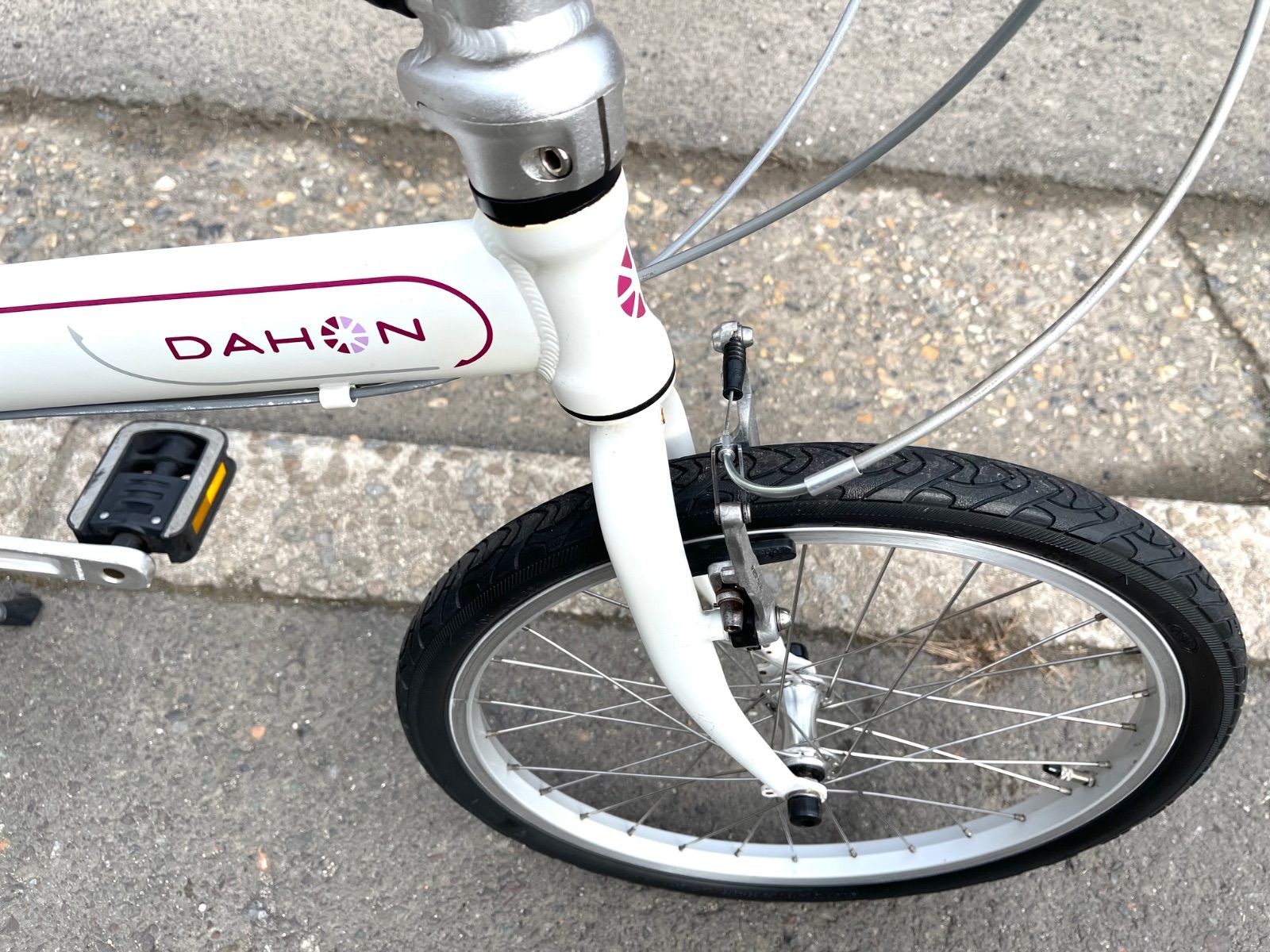 即乘】送料無料 DAHON 折り畳み自転車 route SHIMANO 6速 ミニベロ