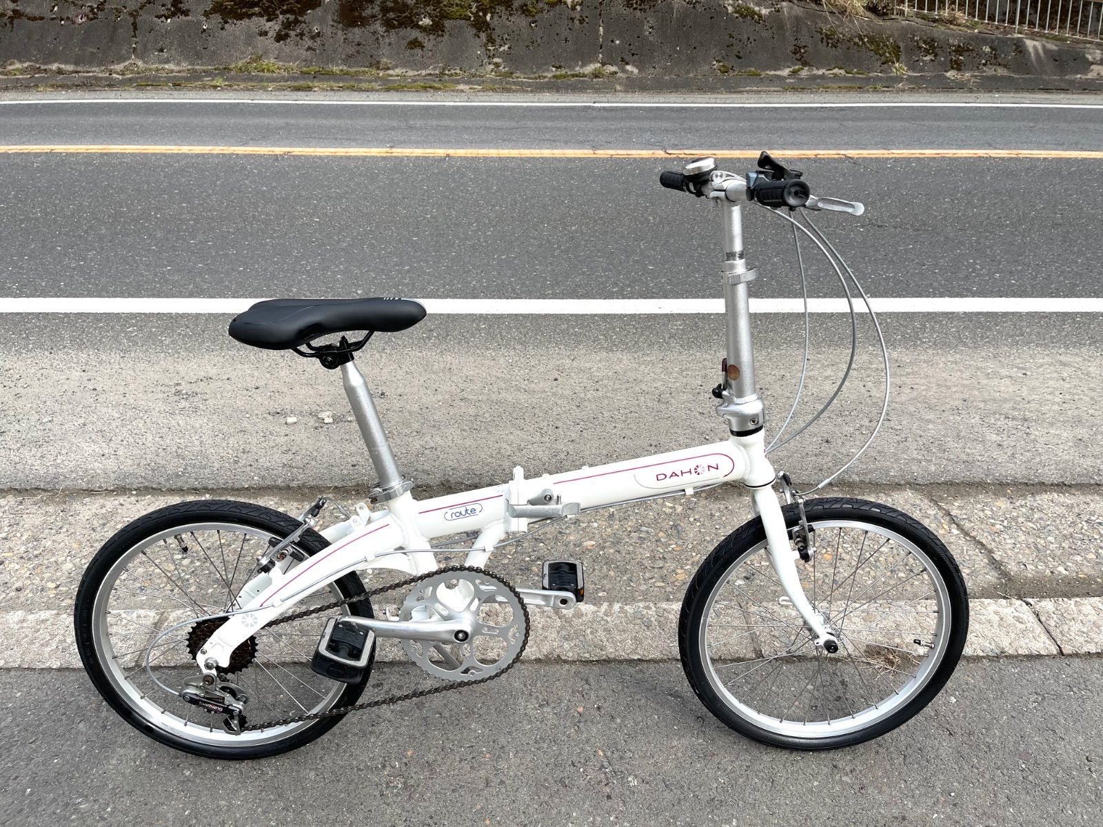 即乘】送料無料 DAHON 折り畳み自転車 route SHIMANO 6速 ミニベロ