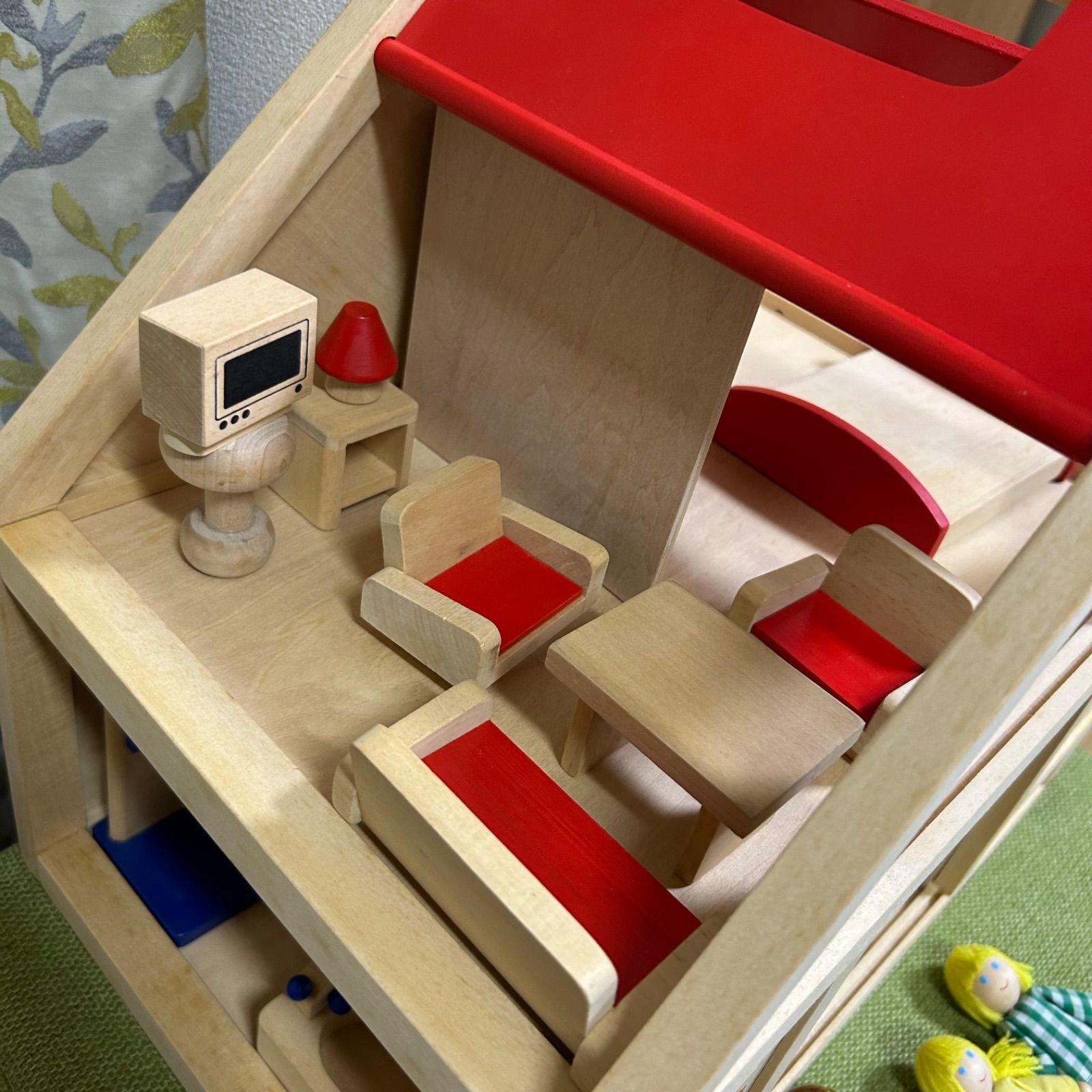 ボーネルンド ドールハウス 人形家具付き - メルカリ