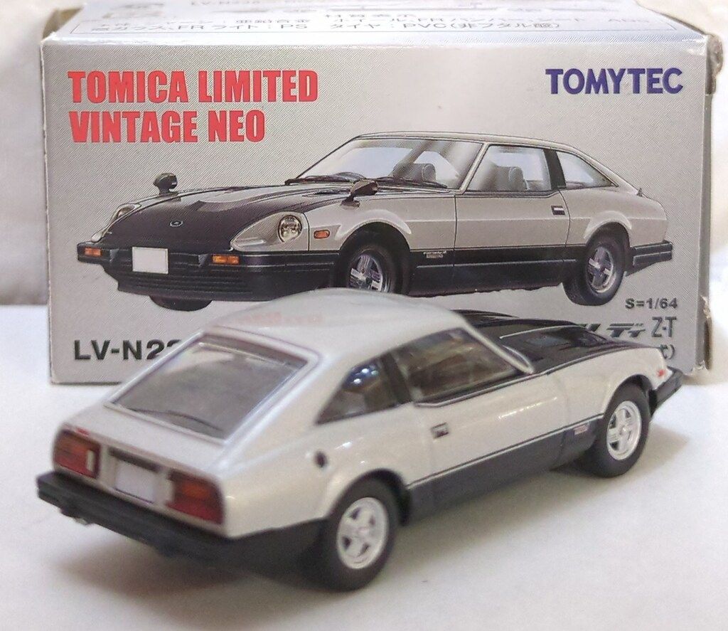 トミーテック TOMICA LIMITED VINTAGE NEO ニッサン フェアレディ Z-T