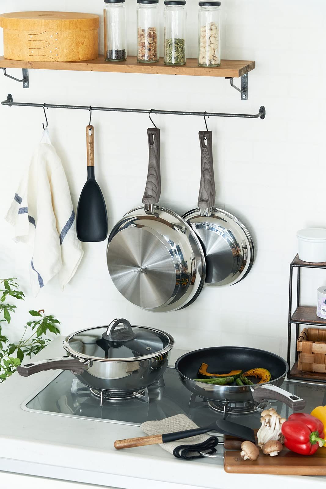 ケヴンハウン Kevnhaun ステンレスディープパン26 cm KVDP 26 フッ素樹脂加工 お手入れ簡単 不使用の深型設計で煮込みも楽々頼れるステンレスフライパンIH対応26 cmディープパンフッ素樹脂加工でお手入