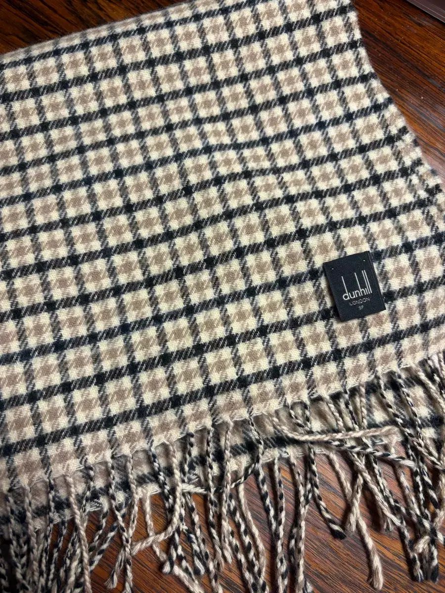 dunhill(ダンヒル) チェック パータン マフラー ストール - メルカリ