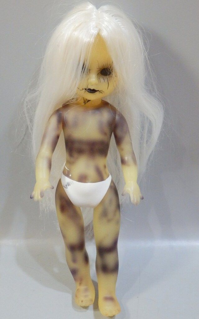 【再値下中！新品未開封】メズコ リビングデッドドールズ RevenanT メズコ リビングデッドドールズ シリーズ6 Revenant - メルカリ