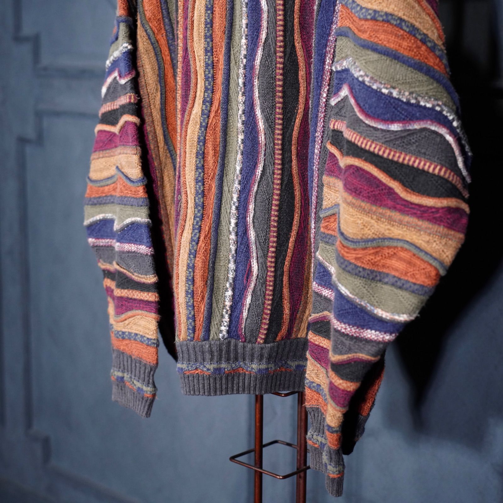 EU VINTAGE THE ITALIAN SWEATER CO. MULTI PATTERNED DESIGN 3D KNIT 