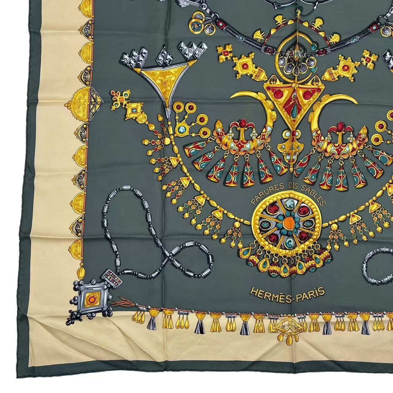 極美品 HERMES エルメス スカーフ カレ90 PARURES DES SABLES 砂漠の