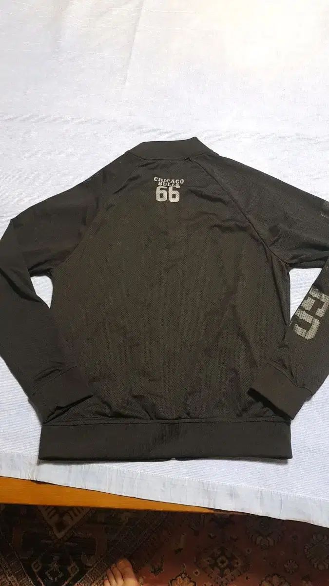 シカゴ NBA シカゴ・ブルズ メッシュジップアップ 95 バスト52 丈67 ブルズ メッシュ タンクトップとショートパンツ セット - ユース