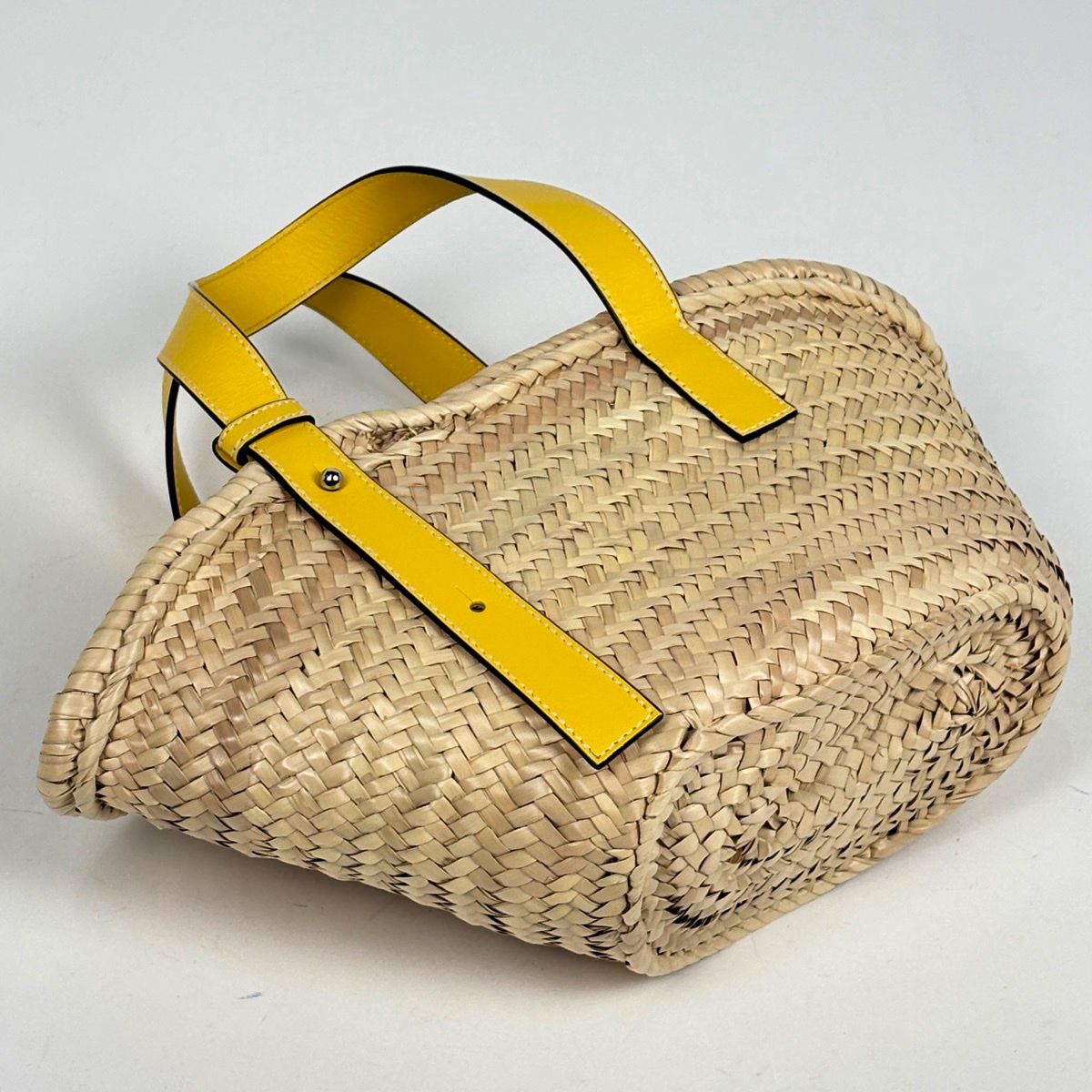 ロエベ LOEWE バスケットバッグ スモール かごバッグ アナグラム ヤシ