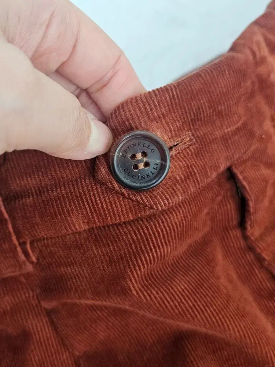 BRUNELLO CUCINELLI(ブルネロクチネリ) レジャーフィット コーデュロイ