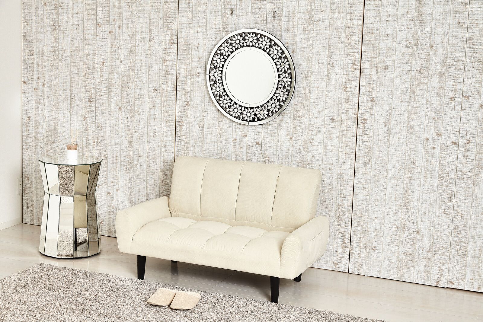 リモコン類が収納できる便利なポケット付 二人掛けソファ