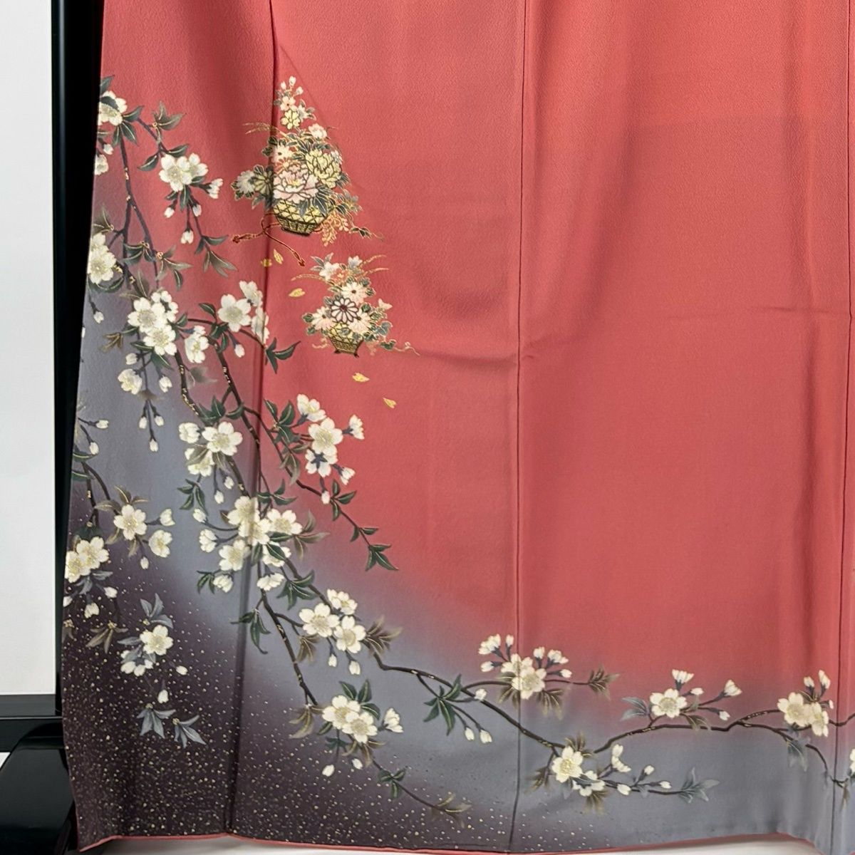 振袖 身丈169.5cm 裄丈68.5cm L 袷 鈴乃屋 桜 花籠 金彩 ぼかし ピンク