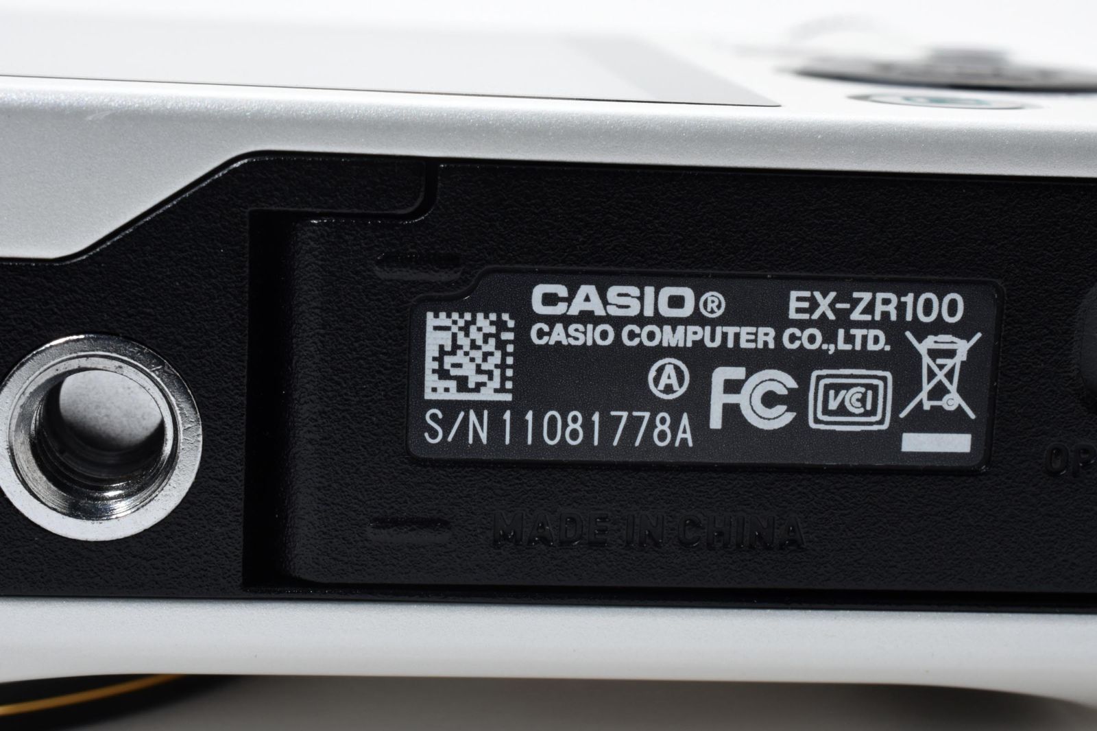 ☆ジャンク☆ CASIO デジタルカメラ HIGH SPEED EXILIM EX-ZR100 本体 