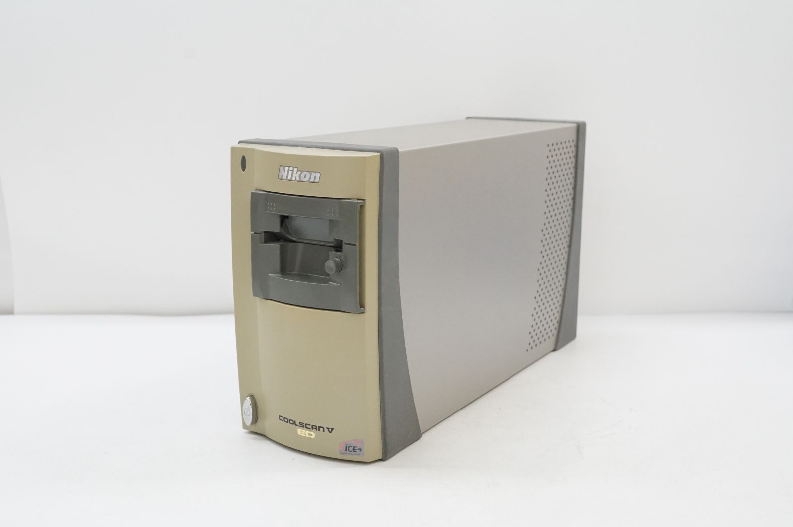 C011224)NIKON COOLSCAN V ED LS-50 ED SA-21 ニコン クールスキャン 