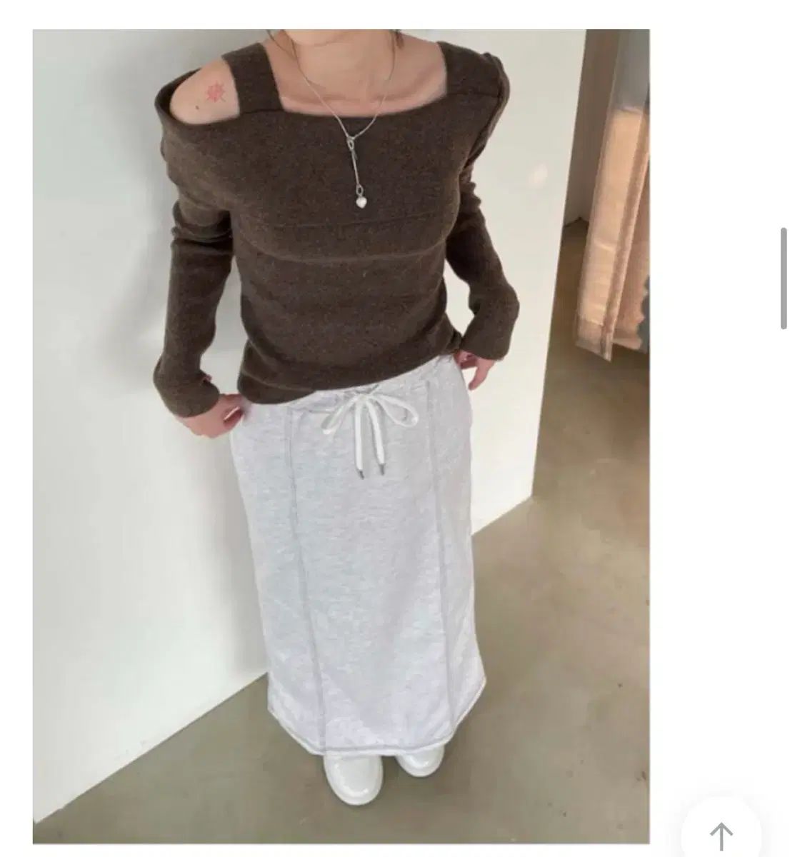 9hope ブラウン オフショルダーニット deer shoulder knit - メルカリ