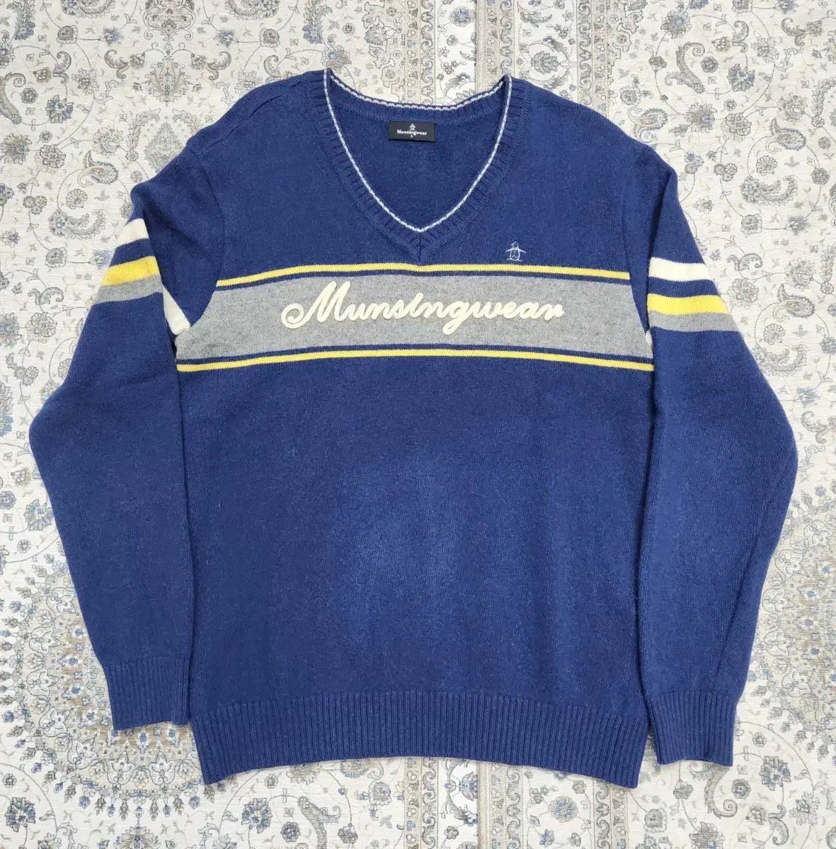 MUNSINGWEAR Vネック ストライプ ニット L - メルカリ