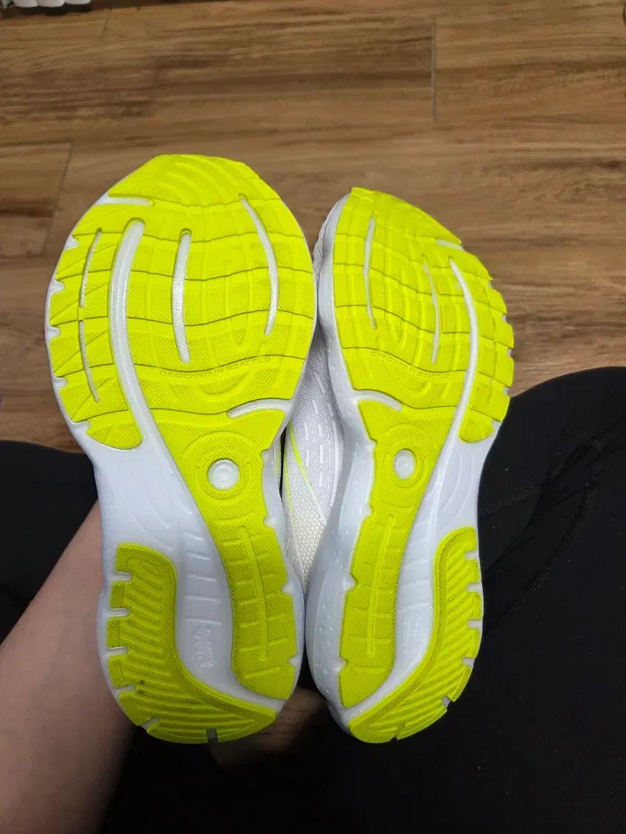 グリセリン20 ランニングシューズ