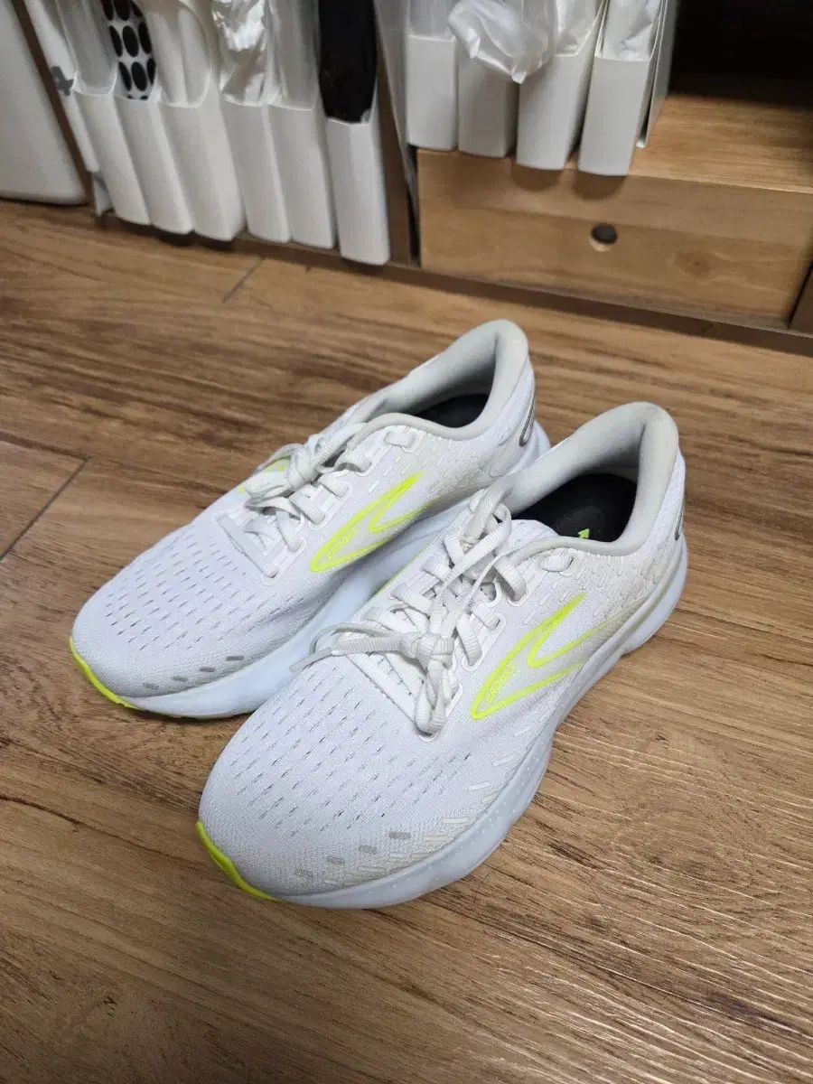 ブルックス グリセリン20 ランニングシューズ 250 cm ♥