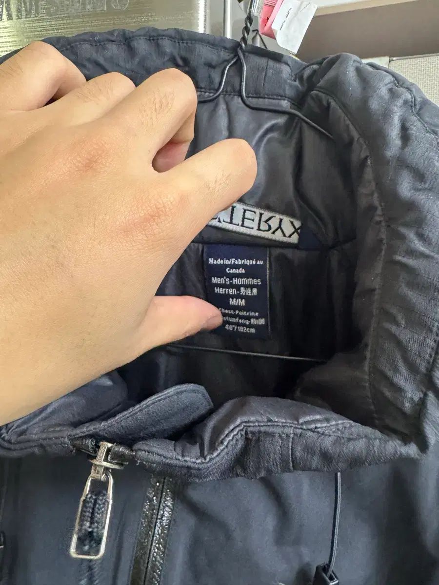 アークテリクス フィション fission ar カナダ