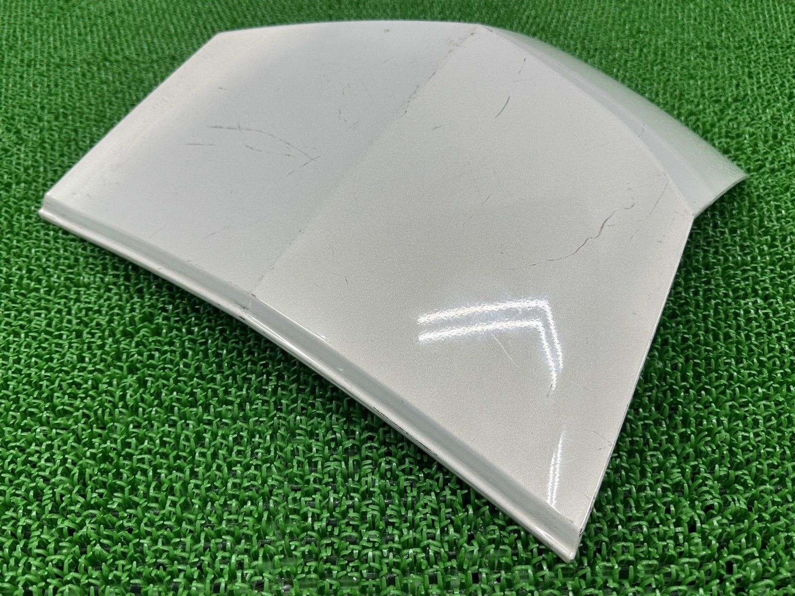 マグザム トランクカバー パール 1B7 ヤマハ 純正 中古 バイク 部品 