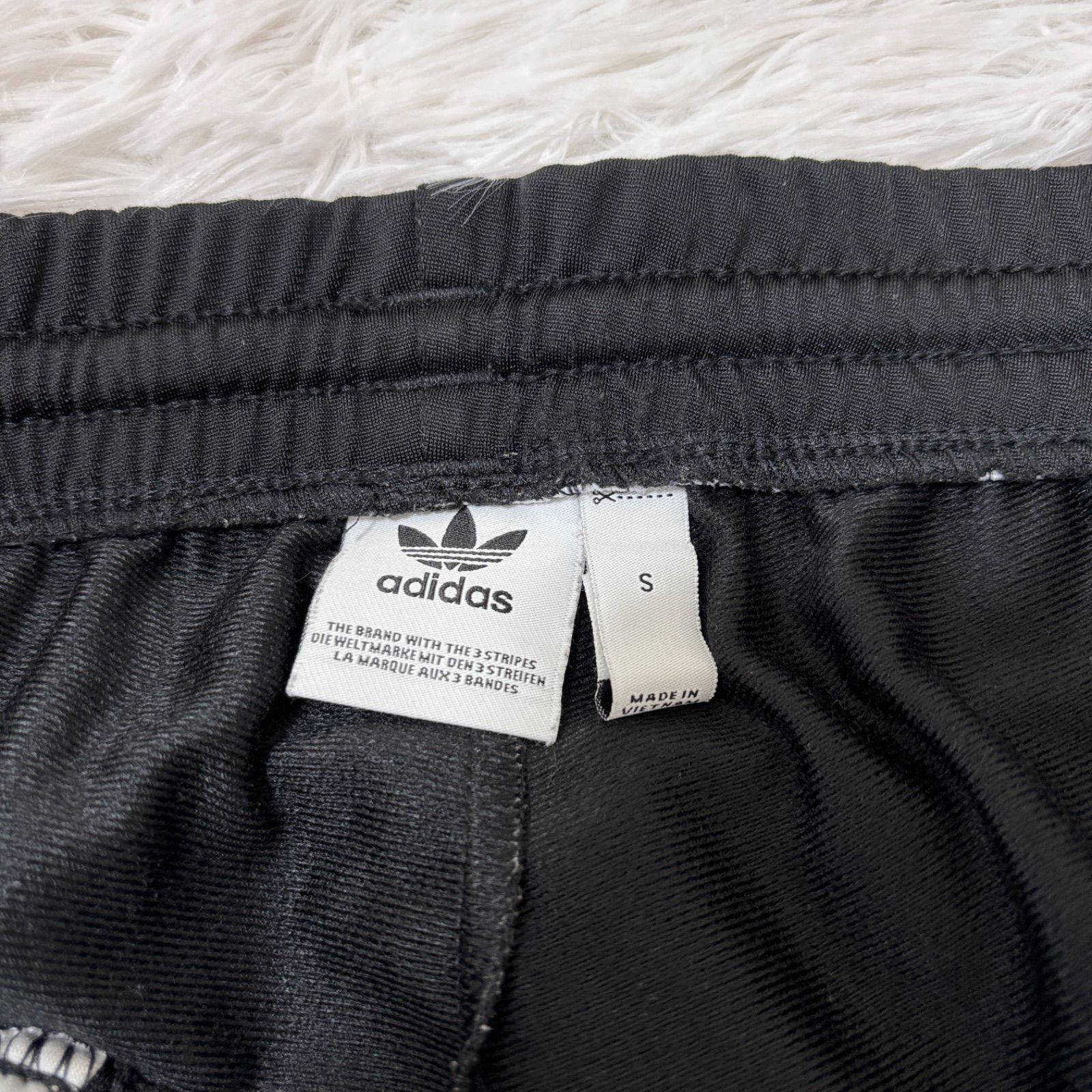 ブラックピンク着用 BLACKPINK着用 adibreak アディブレイク adidas