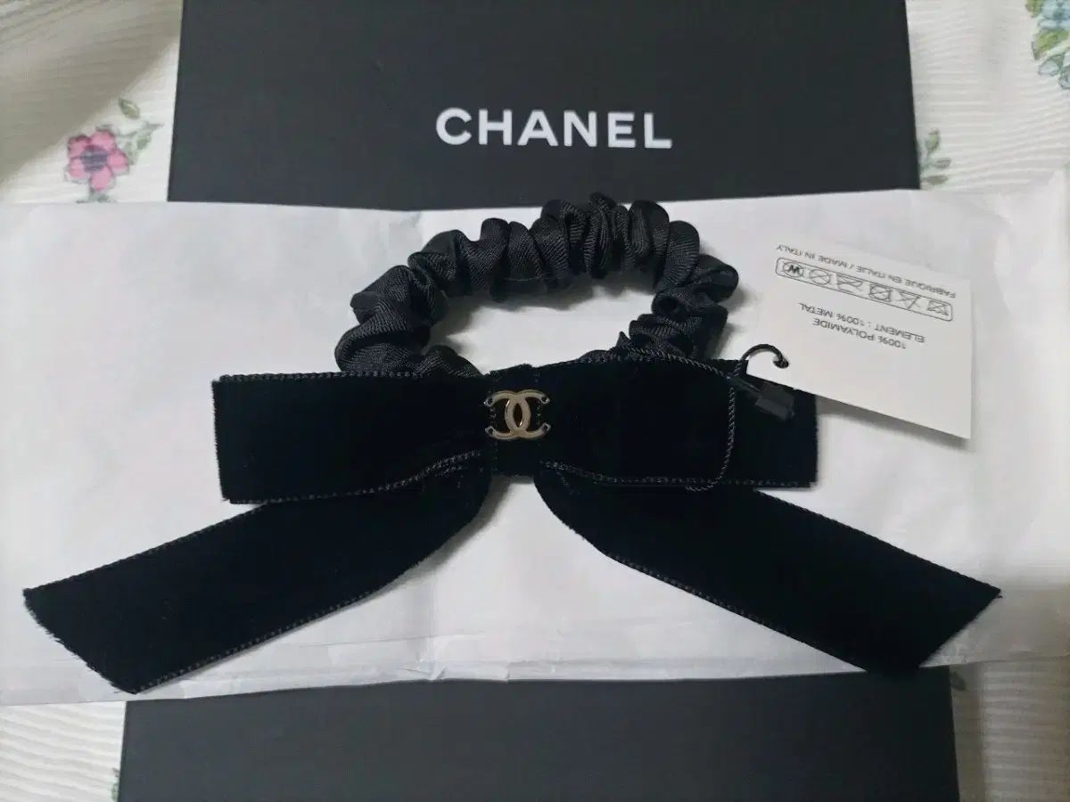 正規品 CHANEL ツアーベルベット リー リボンヘアシュシュ ヘアバンド