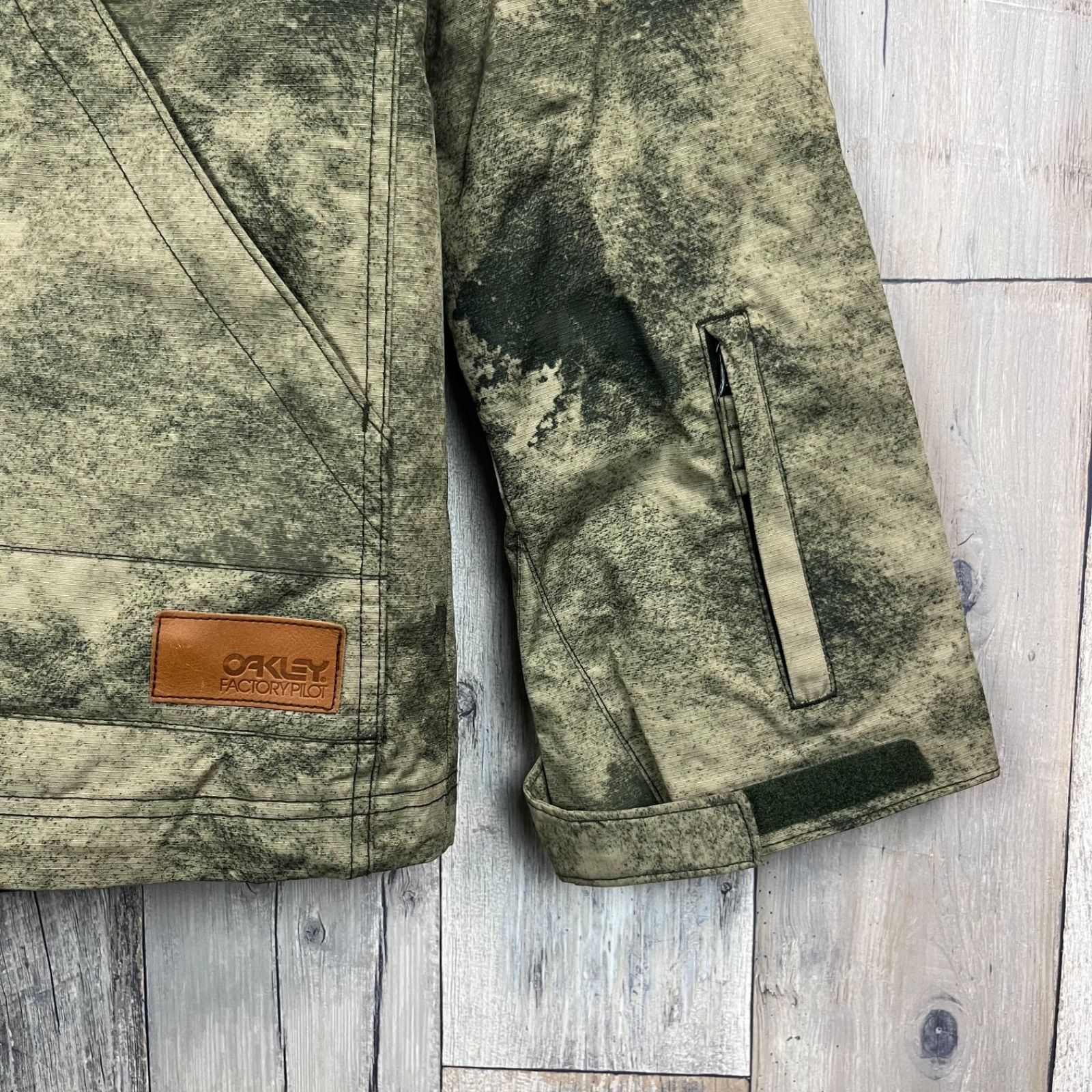 OAKLEY オークリー FACTORY PILOT BIOZONE 迷彩 CAMO カモフラ スノボ