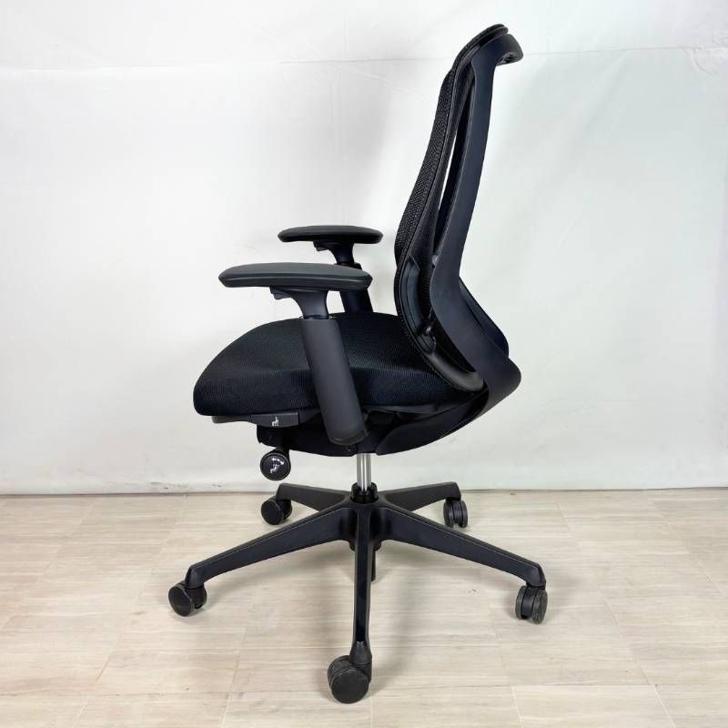 ブラック 可動肘