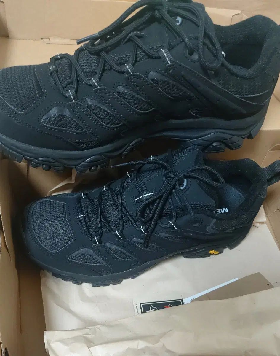 メレル モアブ3 ゴアテックス トリプルブラック