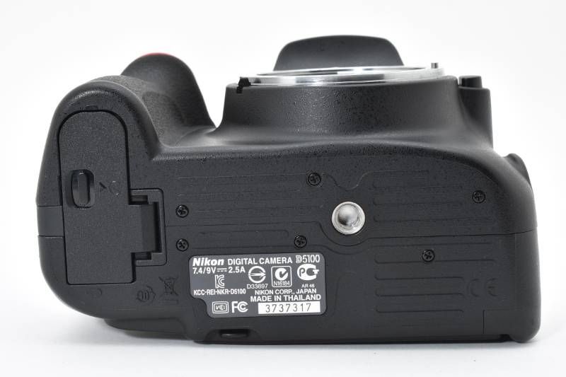 ☆実用品☆ ニコン NIKON D5100 ☆バッテリー付き！ ☆液晶きれい！ 88