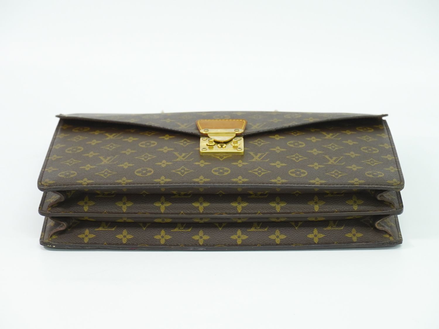 LOUIS VUITTON ルイヴィトン モノグラム セルヴィエット・コンセイエ