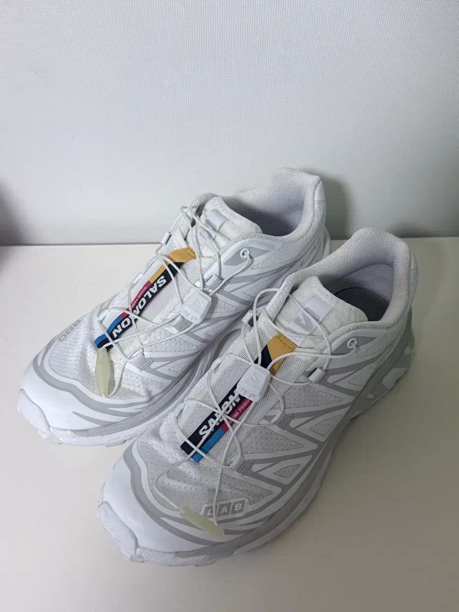 SALOMON XT-6 白 スニーカー