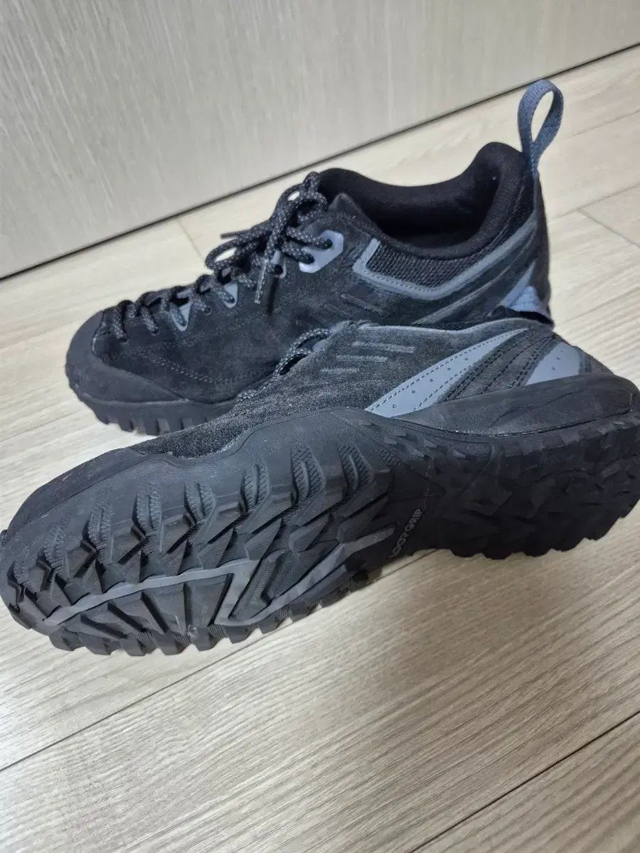  24年 BLACK YAK ヨークシャー登山靴 Classic スニーカー 260 登山靴 トレッキングシューズ アウトドアシューズ