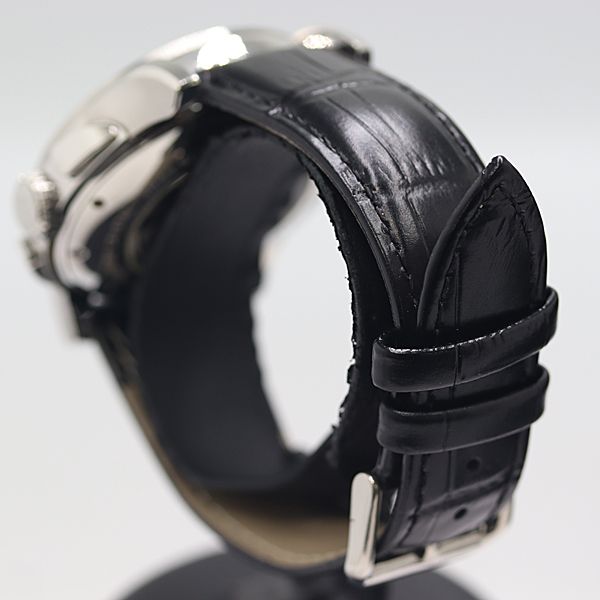 ブラック文字盤