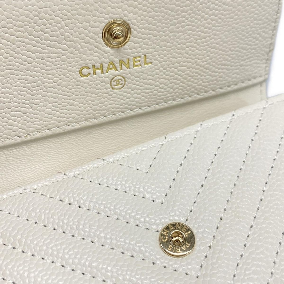 CHANEL(シャネル) 3つ折り財布 ボーイシャネル アイボリー コンパクト