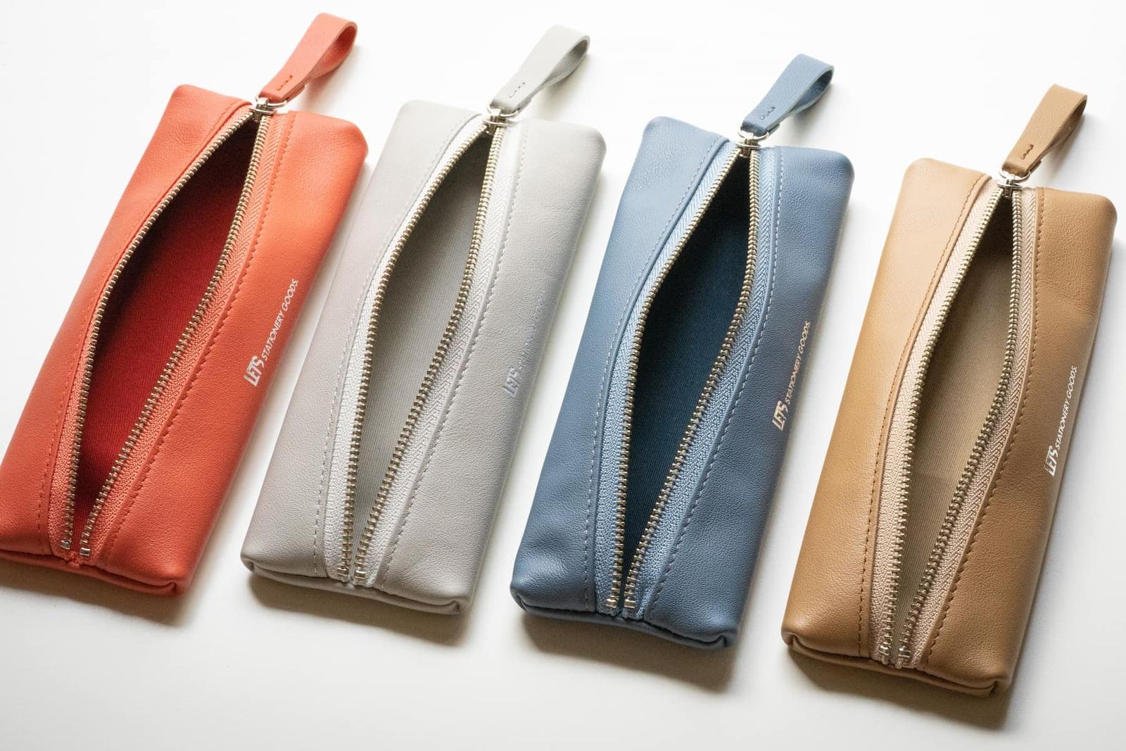 イタリアンレザーペンケース ペンタボリック Pentaboric フロスティホワイト Gray