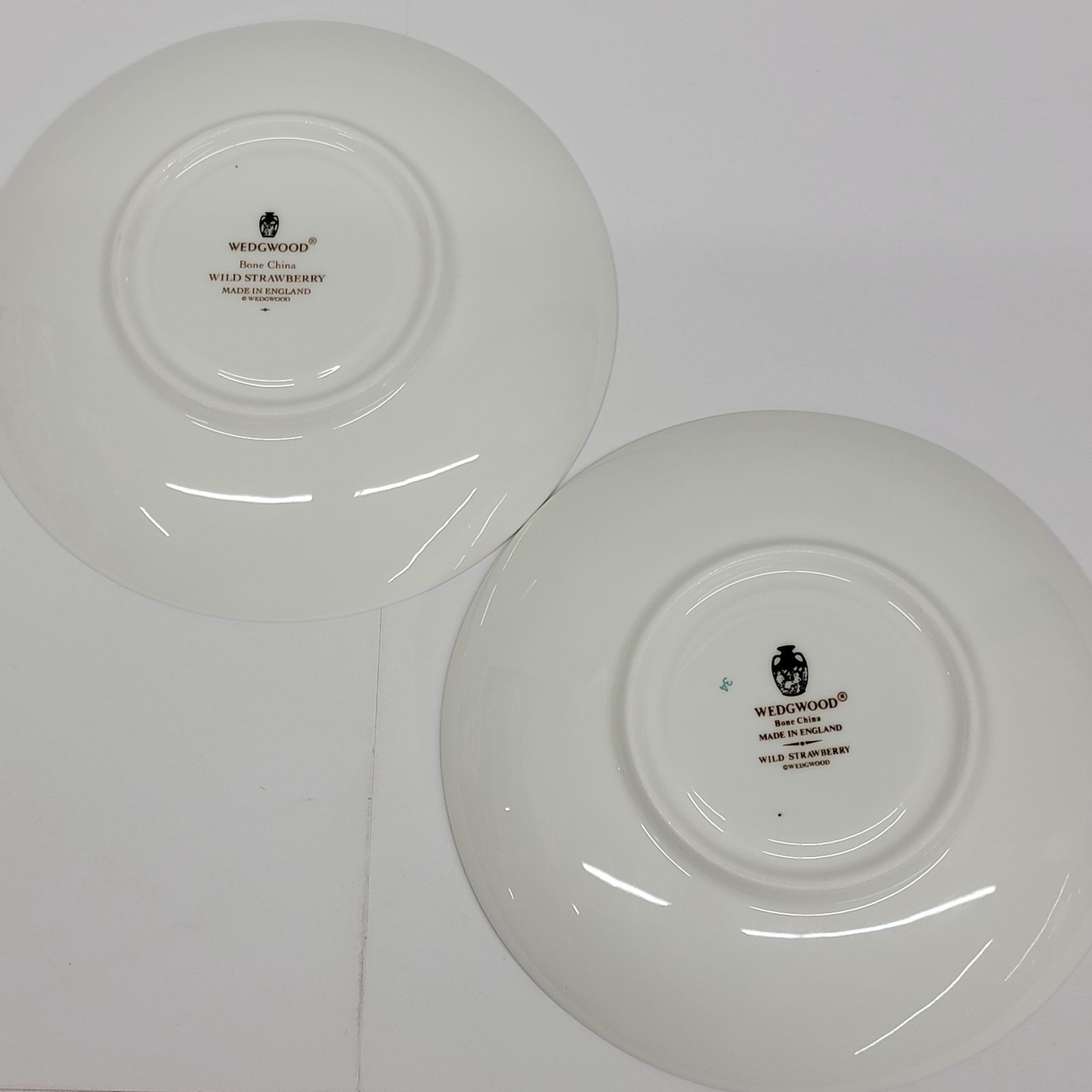  1662 ウェッジウッド ワイルドストロベリー ティーポット シュガーポット クリーマー カップ＆ソーサー プレート 7点セット フードプロセッサー ティーカップ ソーサー コーヒー ティーカップ