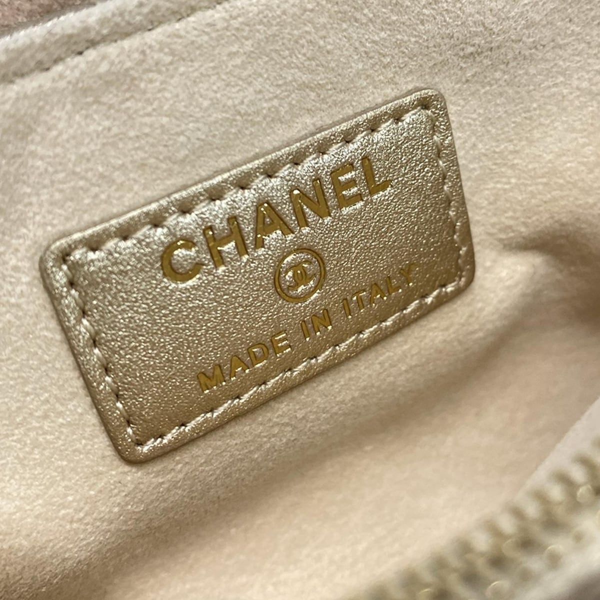 CHANEL(シャネル) コインケース美品 マトラッセ ゴールド ゴールド金具