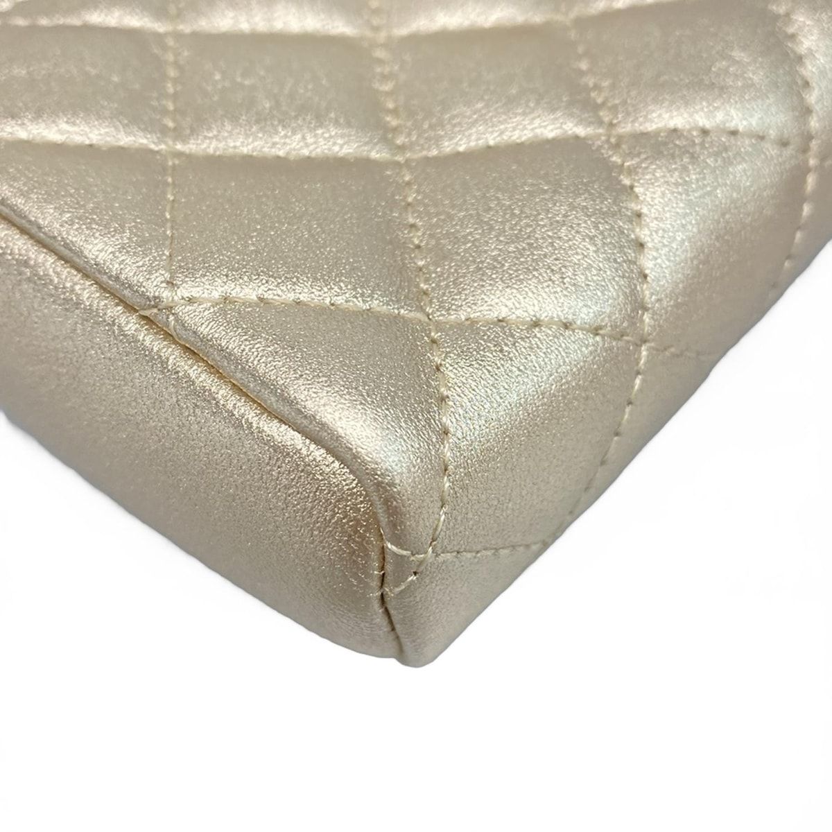 CHANEL(シャネル) コインケース美品 マトラッセ ゴールド ゴールド金具