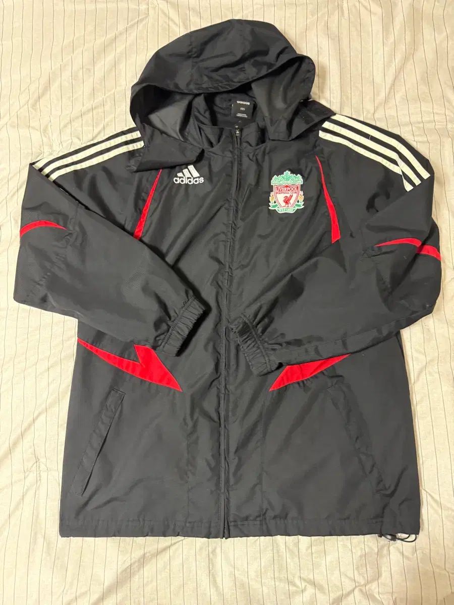 アディダス リヴァプール Carlsberg ウィンドブレーカー - メルカリ