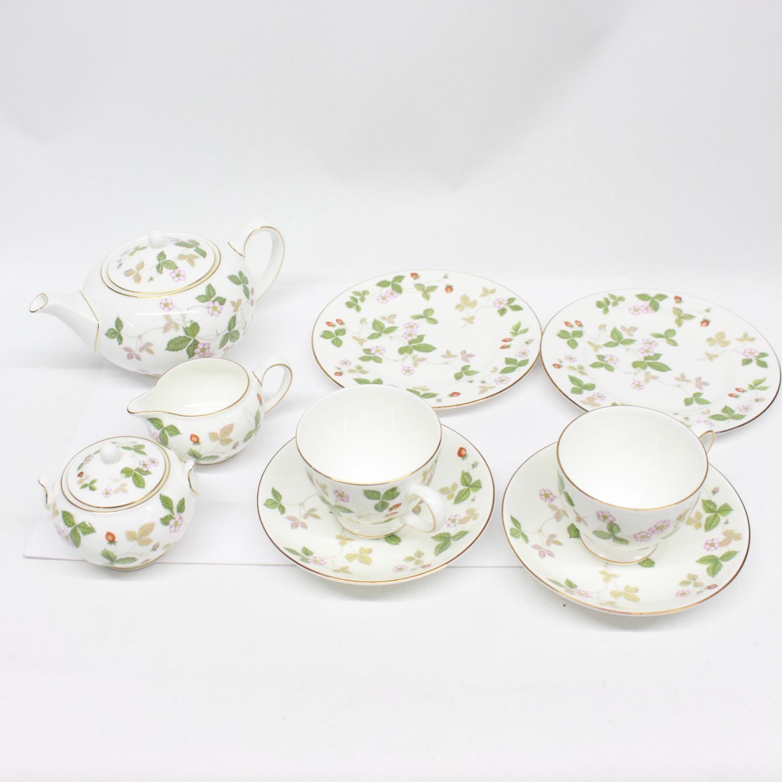 1662 ウェッジウッド ワイルドストロベリー ティーポット シュガーポット クリーマー カップ＆ソーサー プレート 7点セット