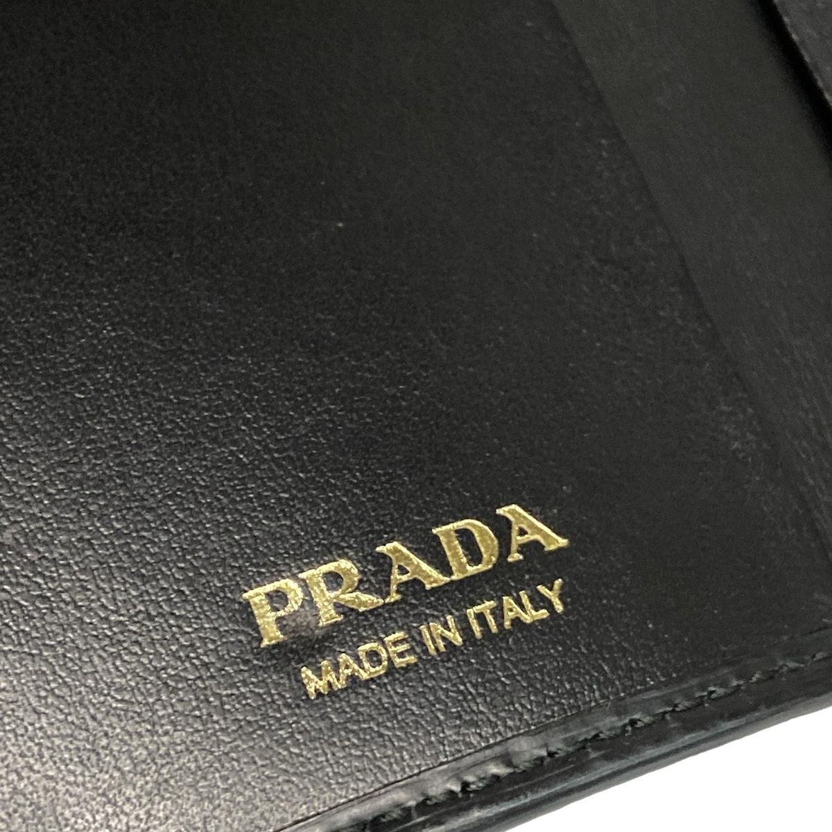 PRADA(プラダ) キーケース - 黒 型押し加工 レザー 【公式通販】