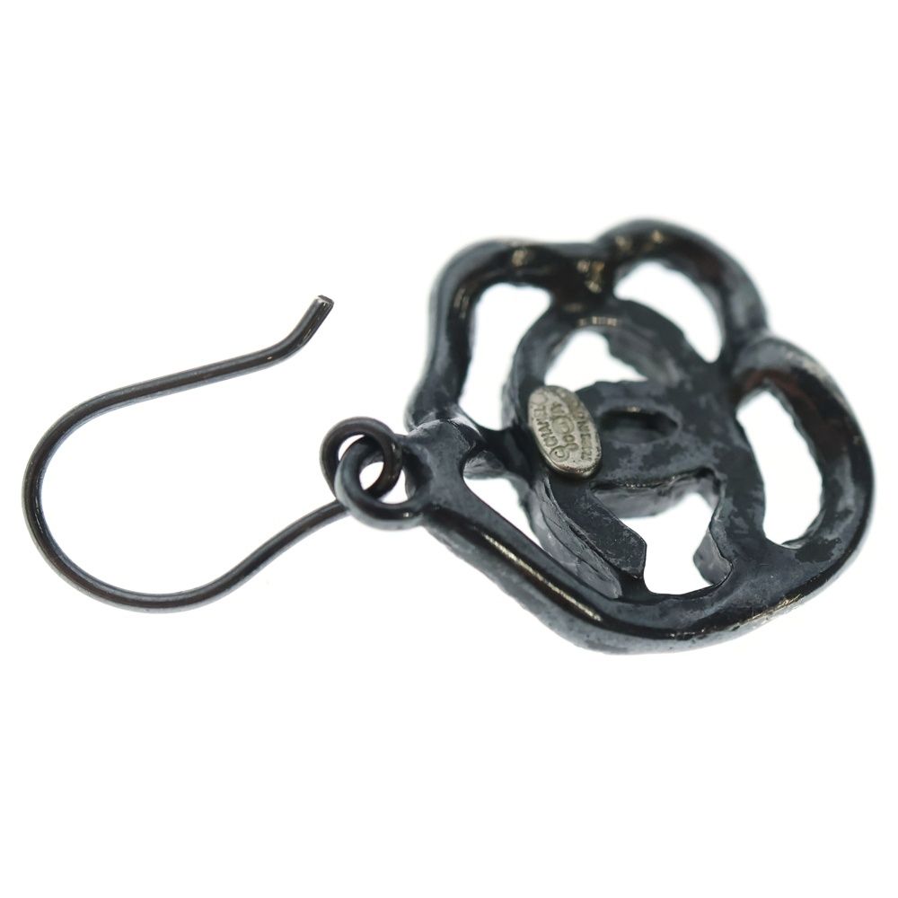 CHANEL (シャネル) カメリア ラインストーンピアス ブラック - メルカリ