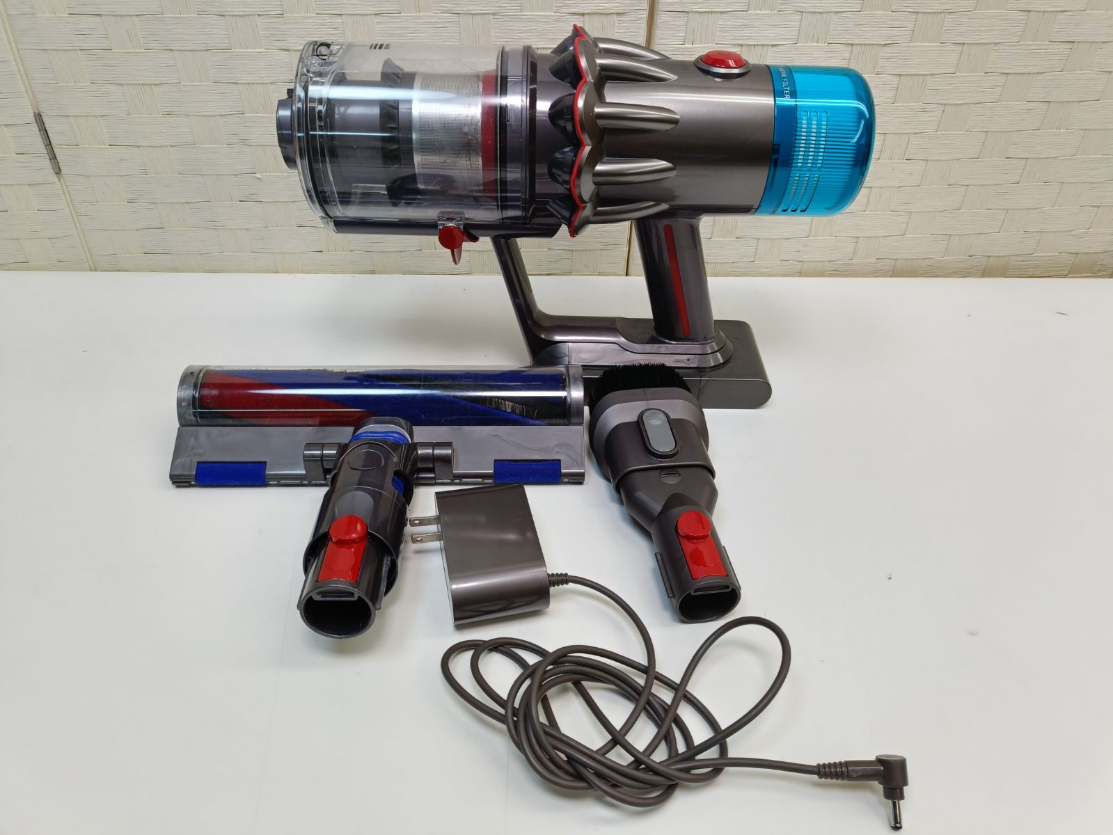 ジャンク品 ダイソン Dyson 掃除機 コードレスクリーナー SV49 - メルカリ