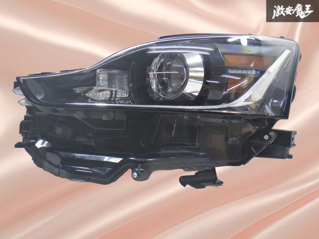 レクサス　IS200t ASE30 純正ヘッドライト　左側　美品　曇り無し レンズ綺麗 LEXUS レクサス 純正 ASE30 IS200t 中期 LED ヘッドライト
