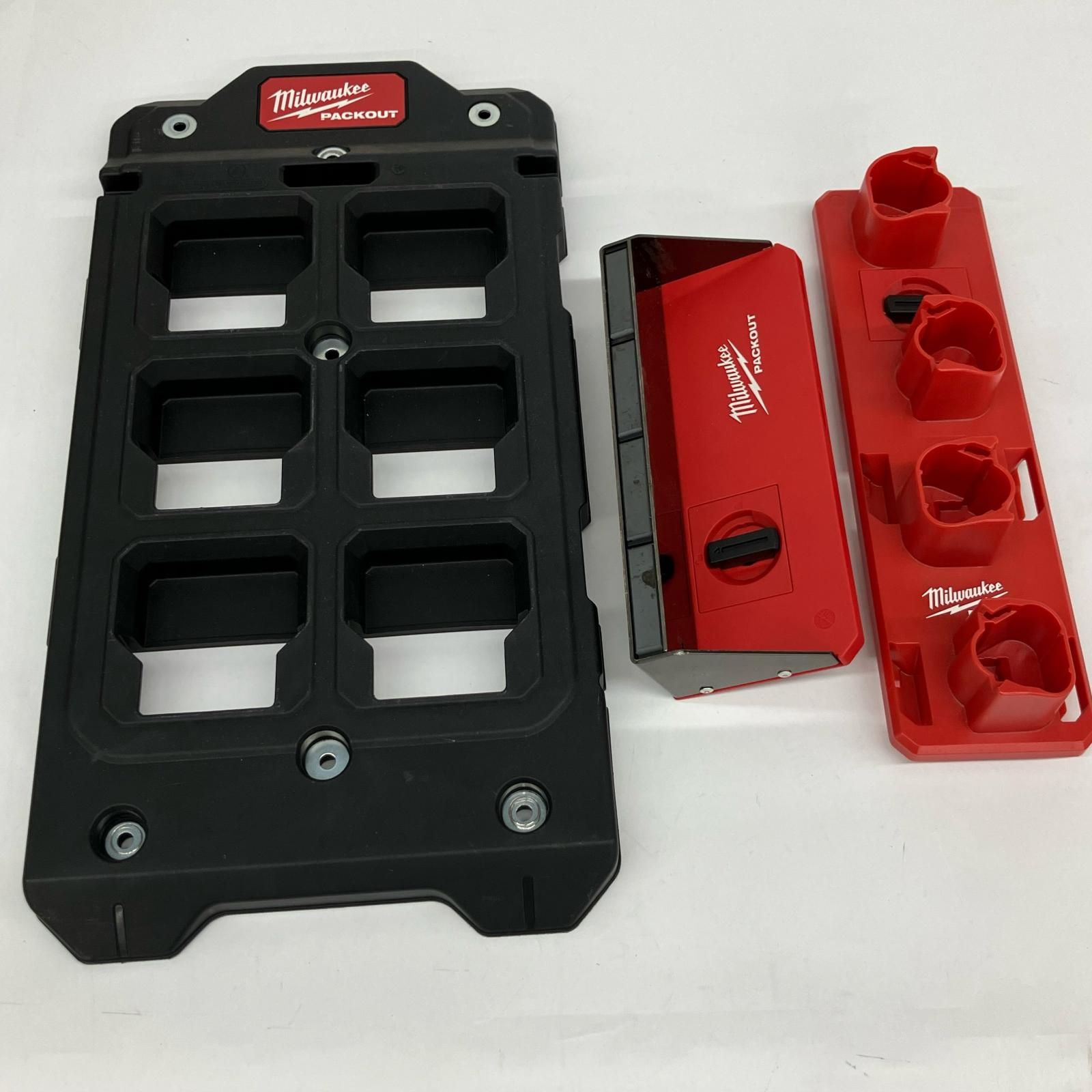 △△Milwaukee ウォールマウンティングプレート バッテリーフォルダ マグネットラック 48-22-84868|48-22-8338|48-22-8346 レッド