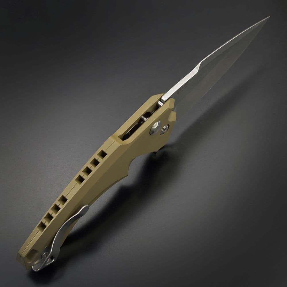 Tan スピアポイント