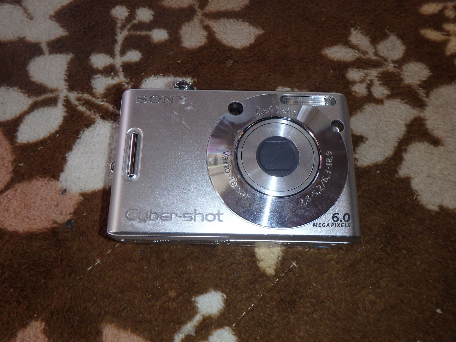 SONY Cyber-shot DSC-W30 デジタルカメラ ジャンク - メルカリ