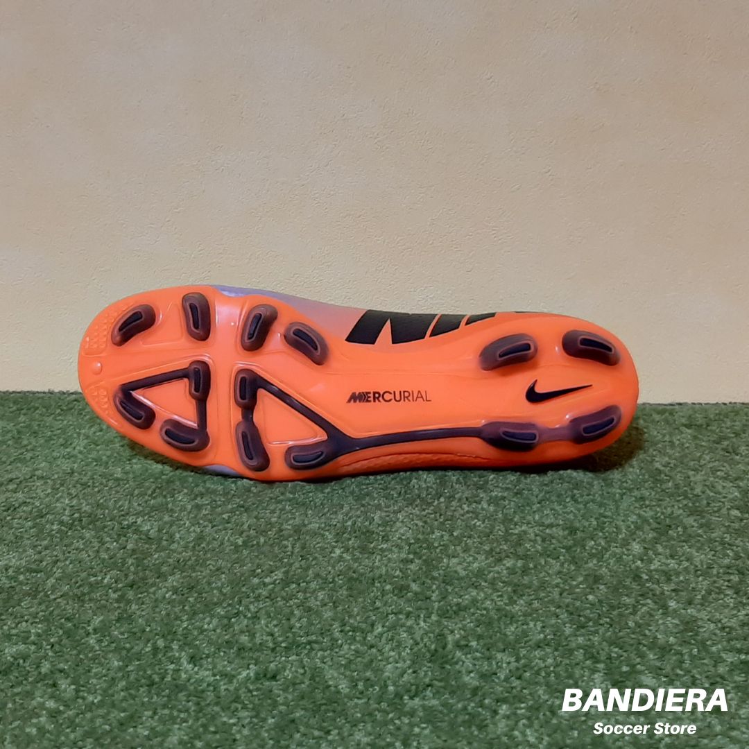 新品・未使用】NIKE ナイキ サッカースパイク マーキュリアルベロチ HG