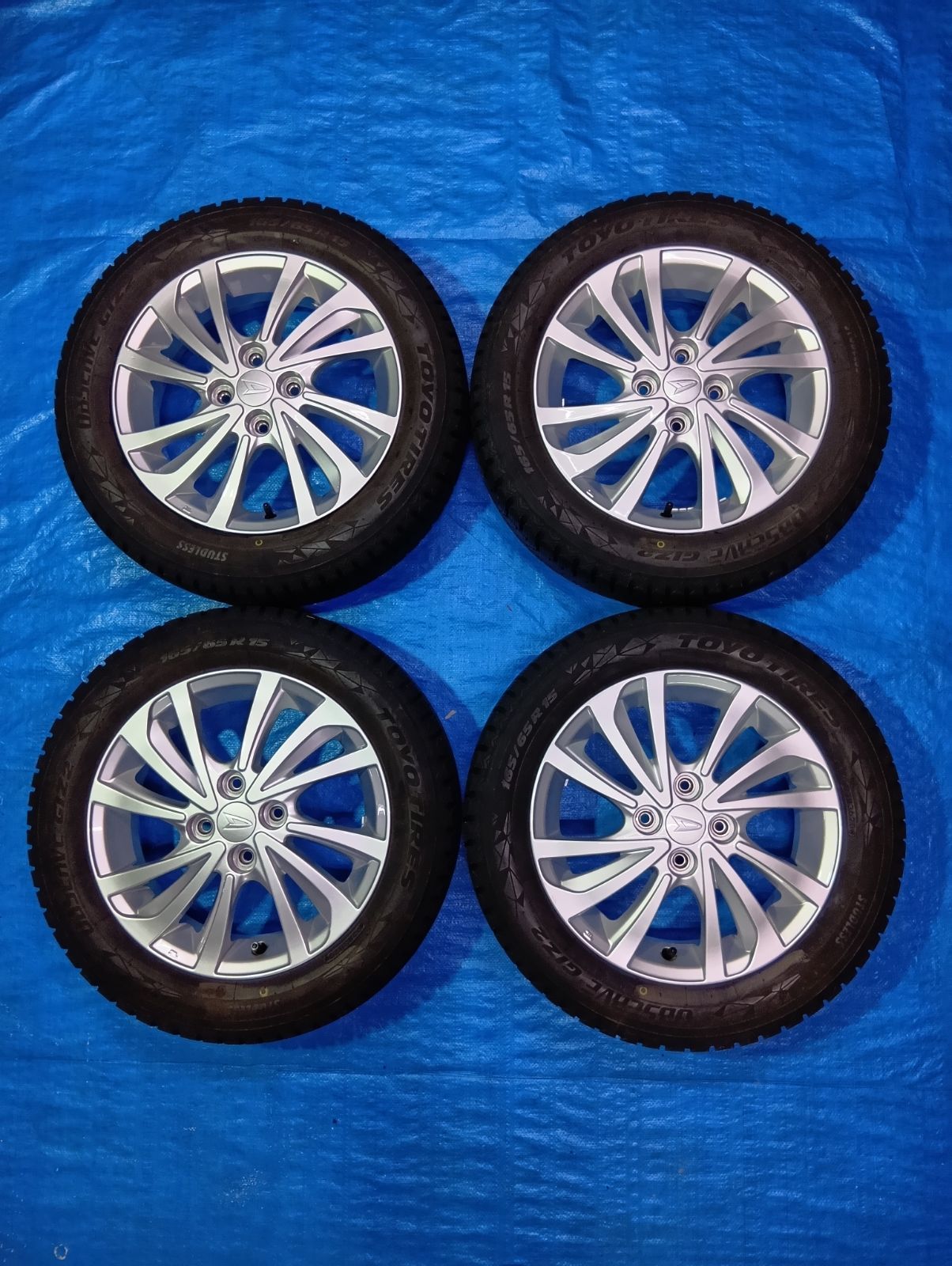 ダイハツ タフト スタッドレス 純正アルミホイール 2020年 TOYO GIZ2