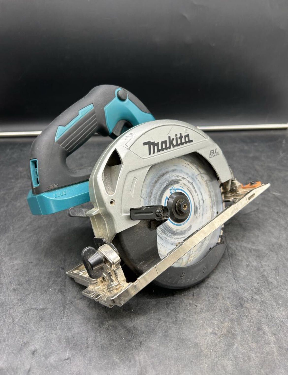 2563 makita マキタ 165 mm 充電式丸のこ HS 610 D 電動工具 丸ノコ バッテリー付 BL 1860 B